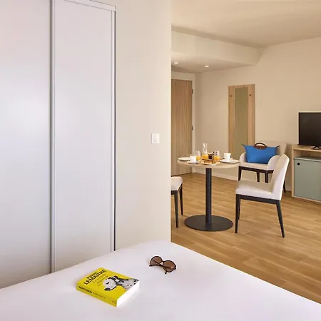 Zenitude Hôtel Résidences Rouen Hotel 3*